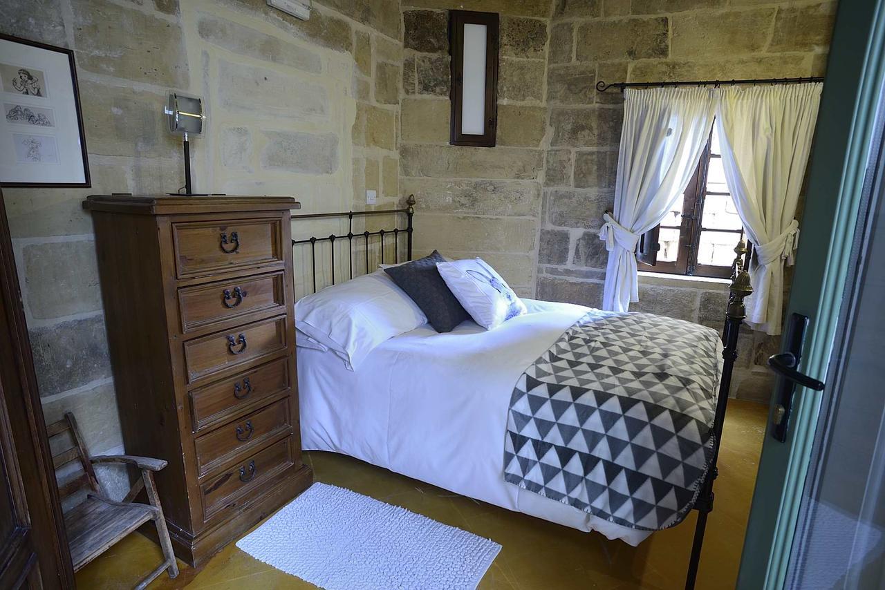 The Burrow Guest House Tarxien Exterior foto